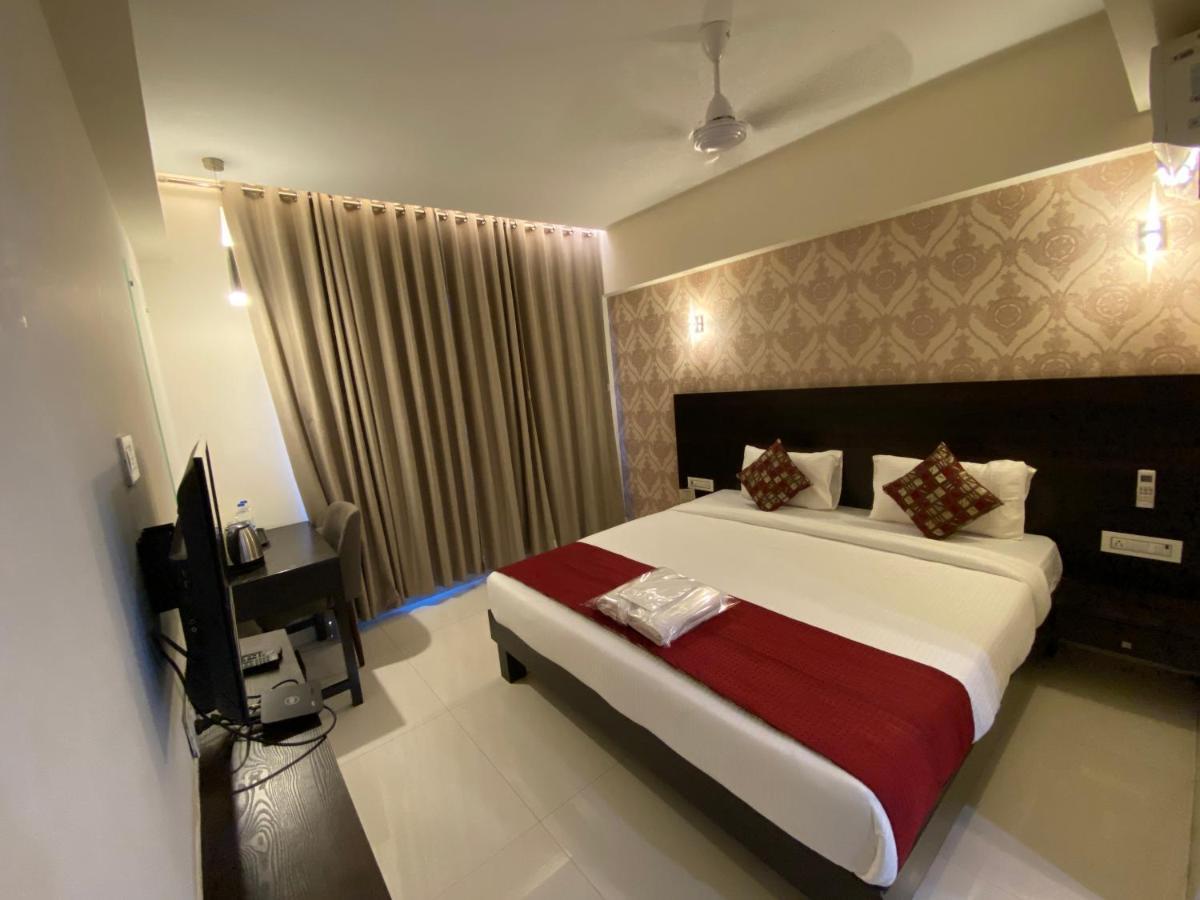 Hotel Singh'S By Wb Inn, Vashi, Navi Mumbai Eksteriør bilde